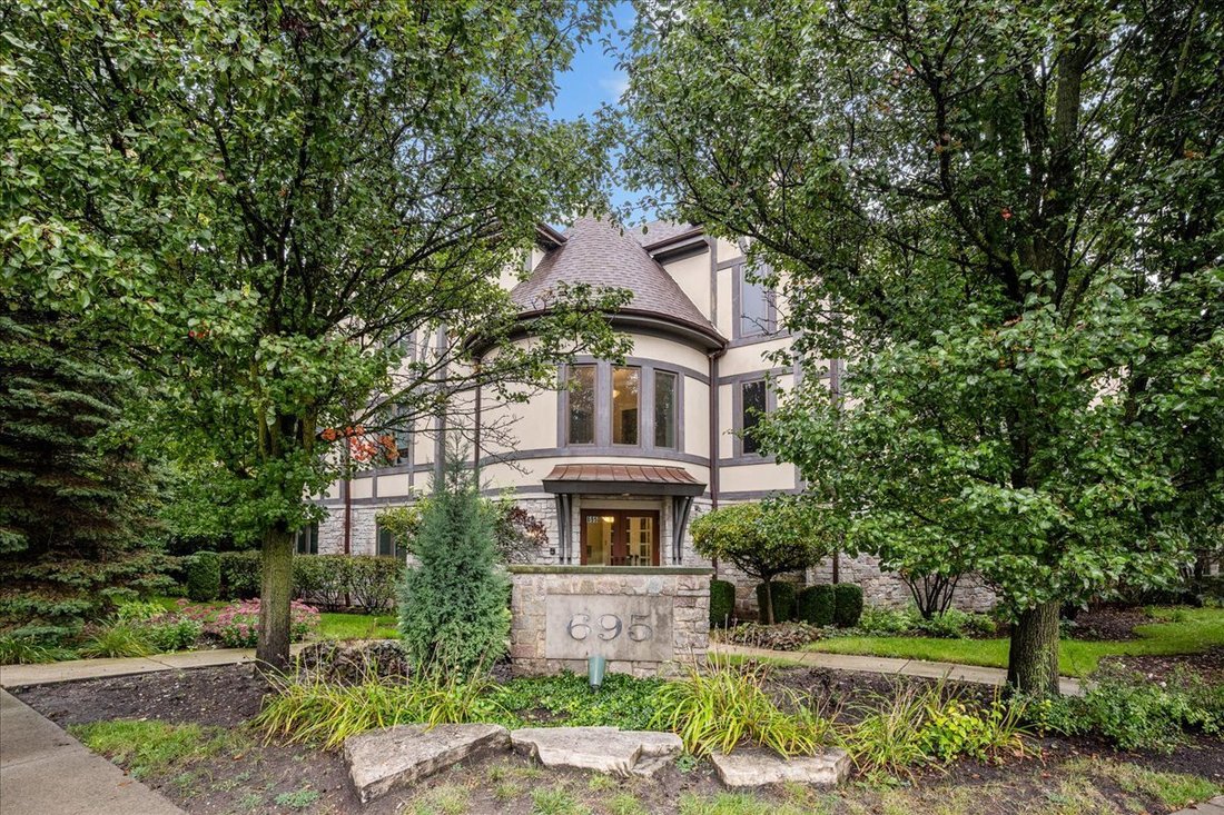 Condo in Highland Park, Illinois, United States 1 - 19018636