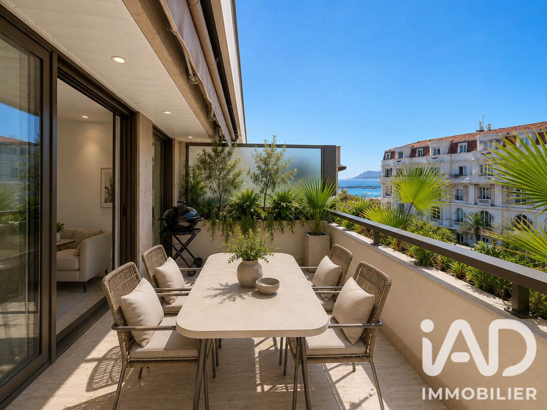 Apartment in Saint Nicolas, Cannes, France 1 - 18338954