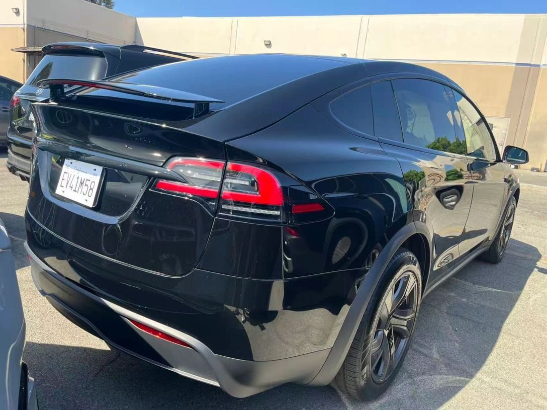 Suv in Costa Mesa, CA, United States 2 - 19019004