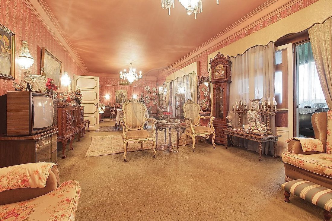 Apartment in Alvalade, Lisbon, Portugal 1 - 19018946