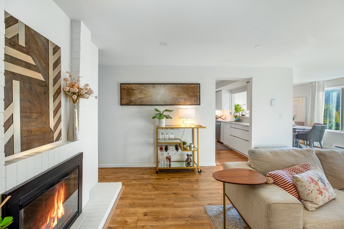 Condo in Mercer Island, Washington, United States 3 - 19018775