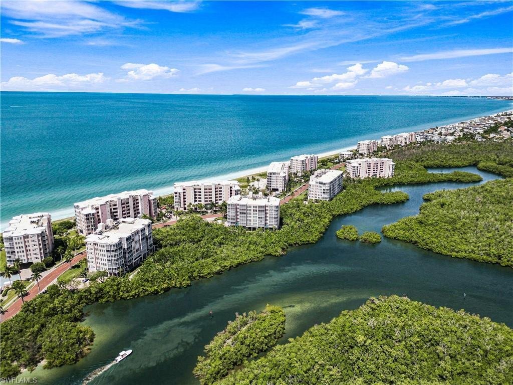 Condo in Bonita Springs, Florida, United States 4 - 19018761