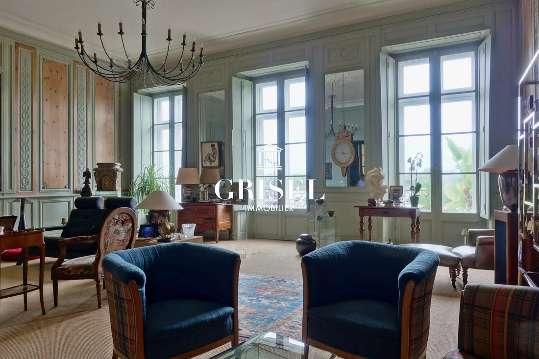Apartment in Hôtel de Ville-Quinconce-Saint Seurin-Fondaudège, Bordeaux, France 3 - 19018785