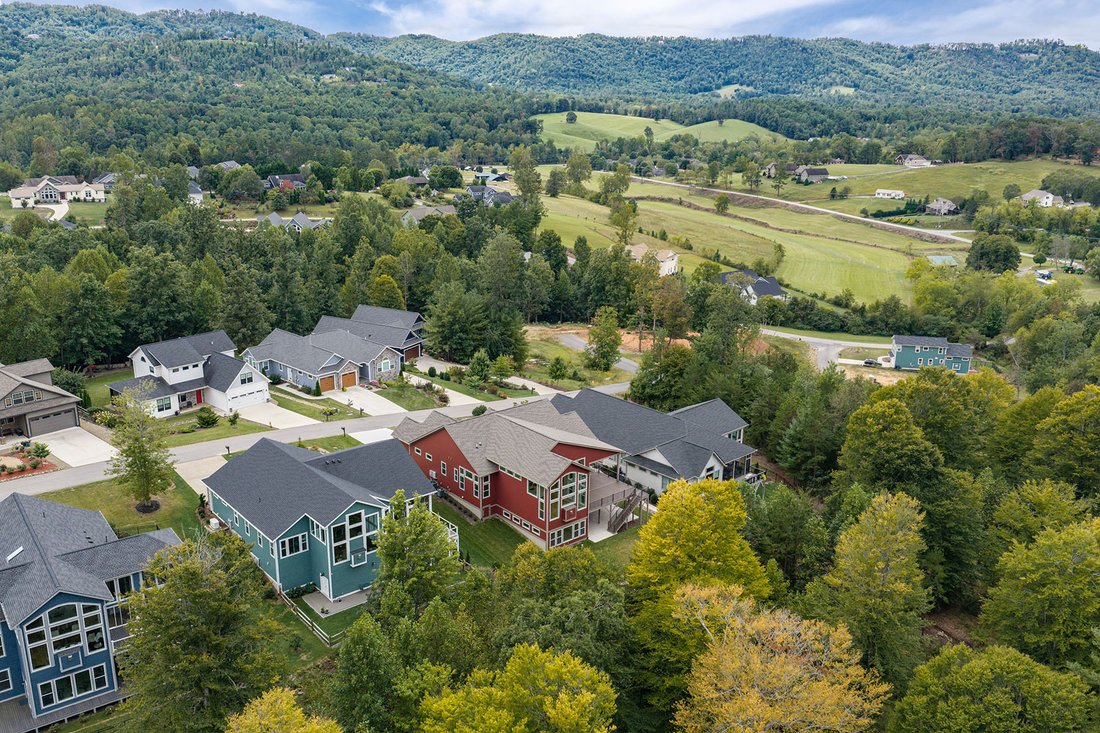 House in Weaverville, North Carolina, United States 3 - 19019234