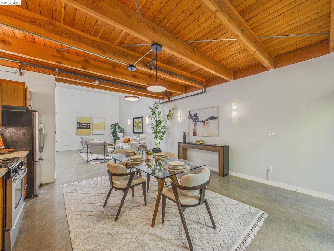 Condo in Oakland, California, United States 4 - 19018765