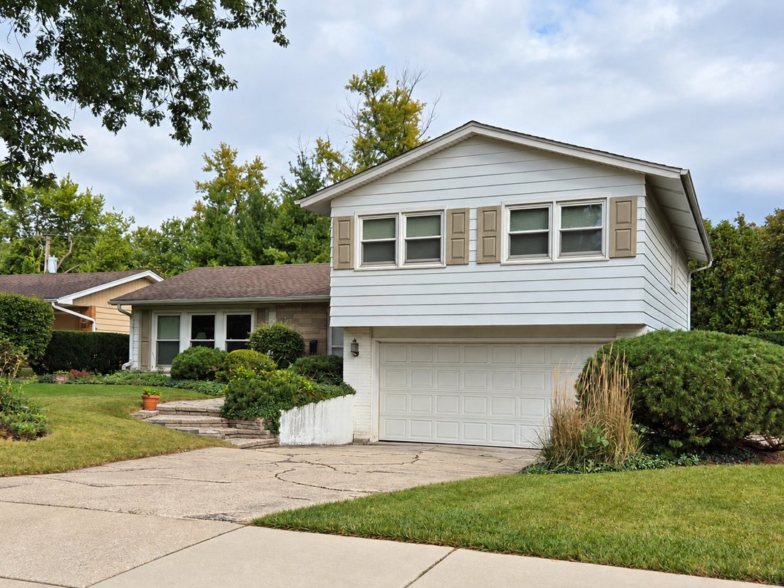 House in Hinsdale, Illinois, United States 1 - 19018675