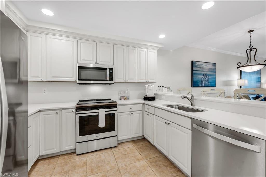 Condo in Naples, Florida, United States 5 - 19018705