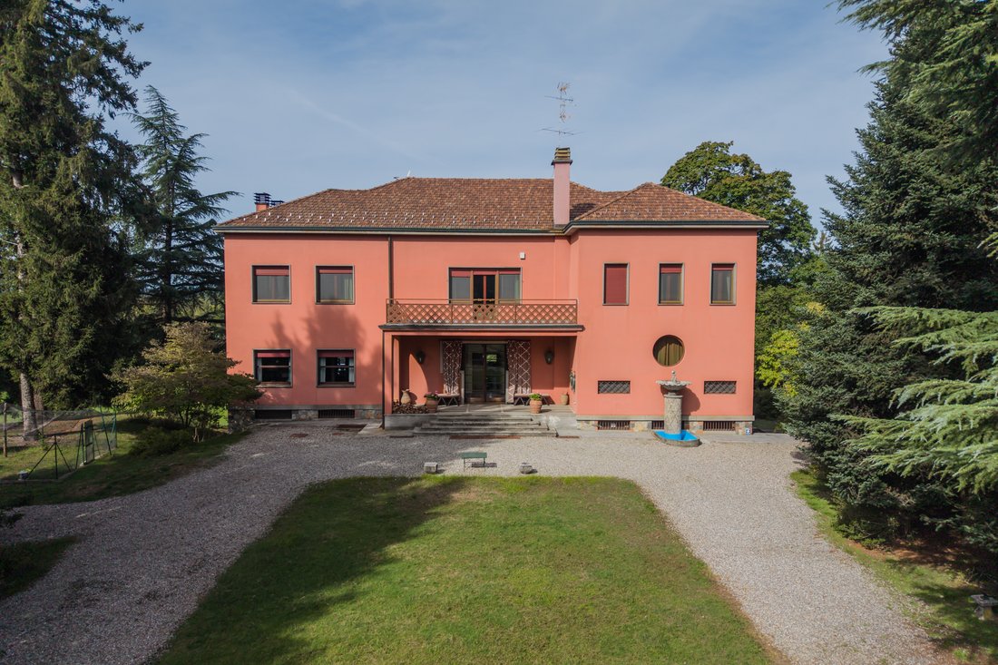 Domaine à Somma Lombardo, Lombardie, Italie 3 - 19019290