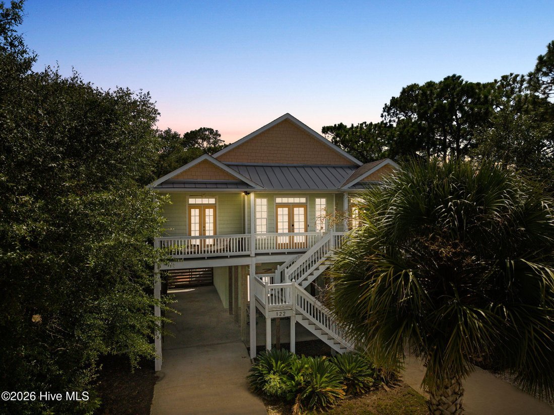 House in Oak Island, North Carolina, United States 1 - 19019432