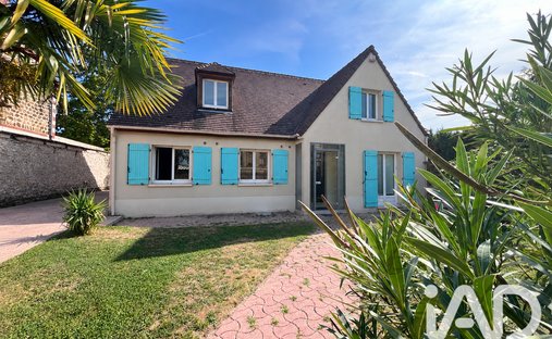Maison à Centre Ville, Villemomble, France 1