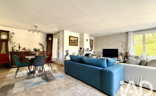 Casa a Les Sablons, Villecresnes, Francia 1