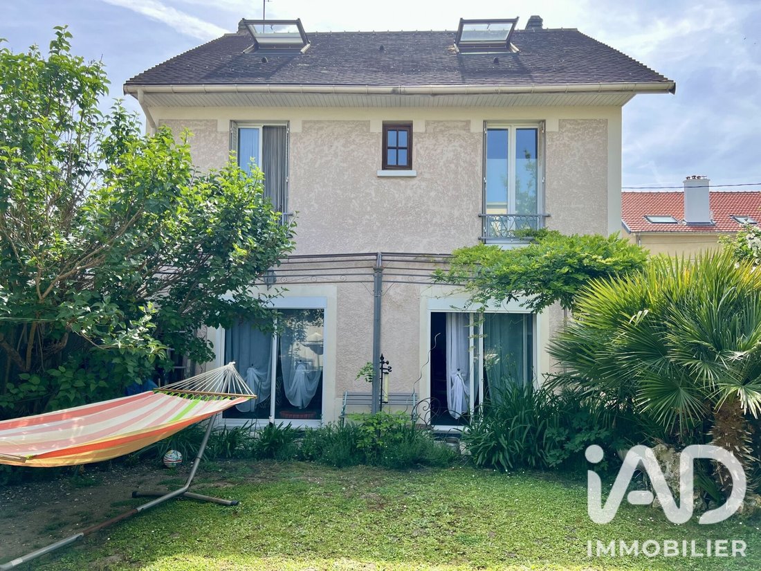 Haus in Plaine der Courlis, Croissy-sur-Seine, Frankreich 1 - 19019522