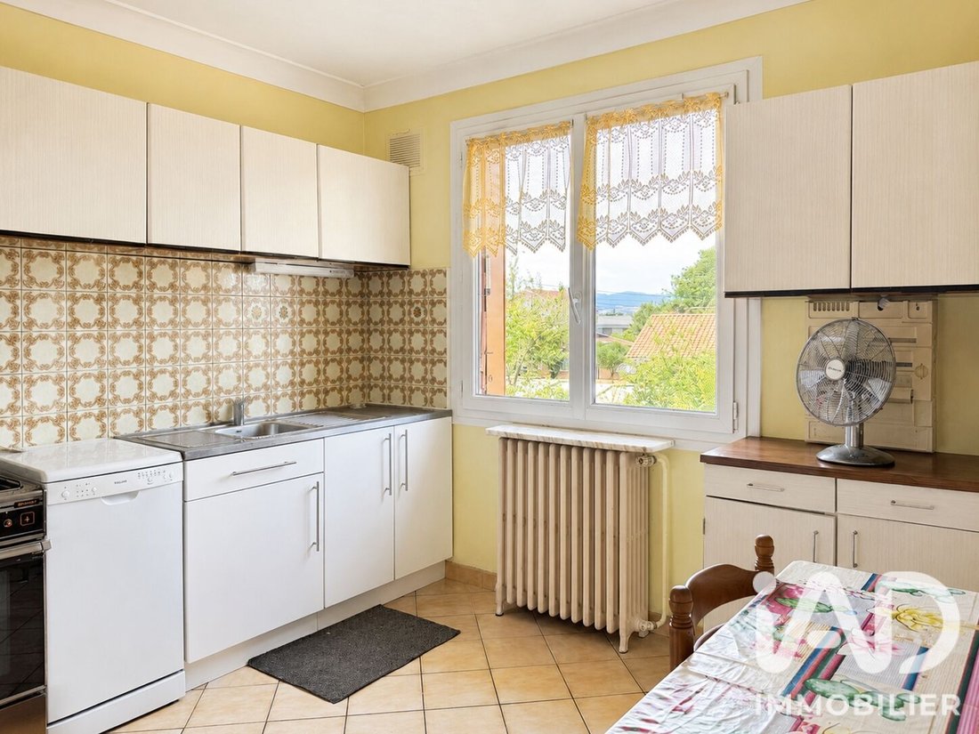House in Sainte-Foy-lès-Lyon, Auvergne-Rhône-Alpes, France 4 - 19019534