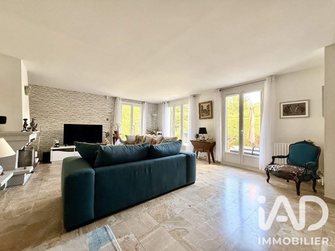 Casa en Les Sablons, Villecresnes, Francia 3 - 19019645