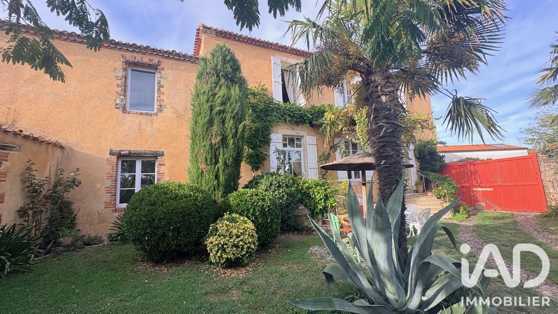 Casa a Brem-sur-Mer, Paesi della Loira, Francia 1 - 19019573