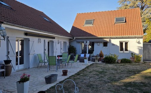 Maison à Le Coudray-Montceaux, Île-de-France, France 1