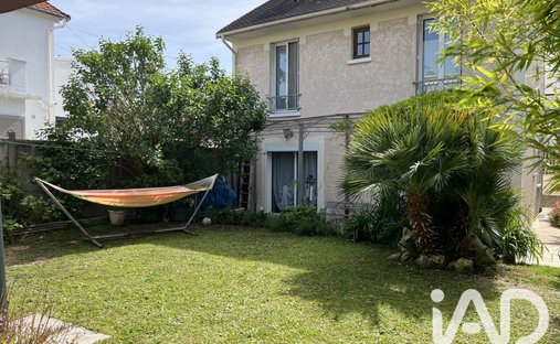 House in Plaine des Courlis, Croissy-sur-Seine, France 1