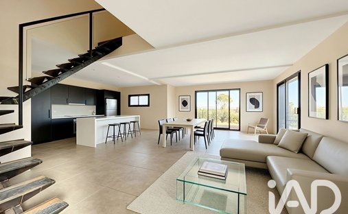 House in Portiragnes, Occitania, France 1