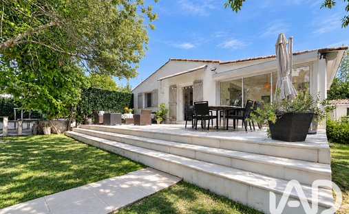 Maison à Mougins, Provence-Alpes-Côte d'Azur, France 1