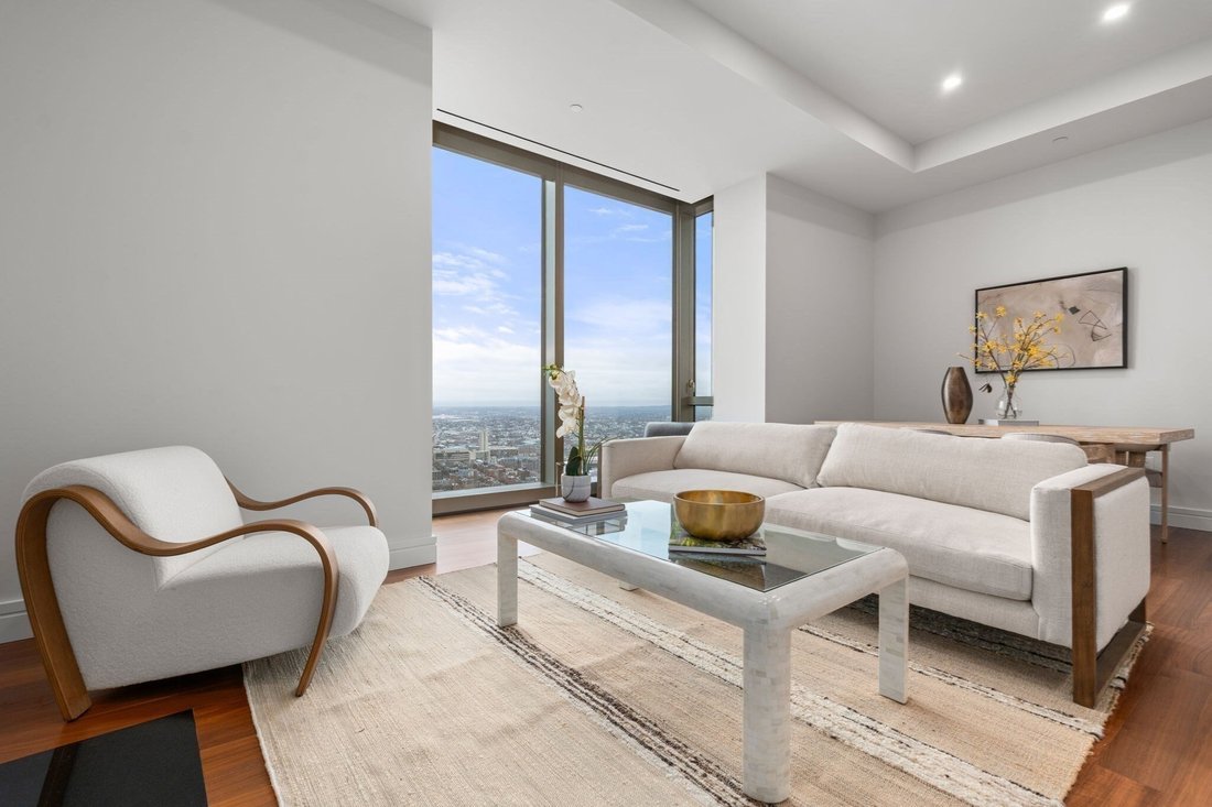 Condo in Boston, Massachusetts, United States 1 - 19019588