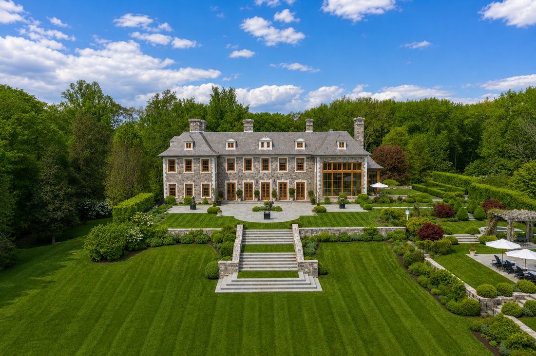 House in Greenwich, Connecticut, United States 2 - 19019495
