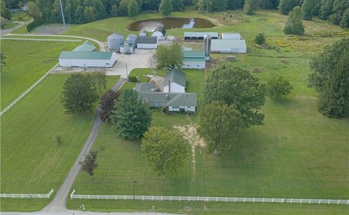 House in Southington, Ohio, United States 1