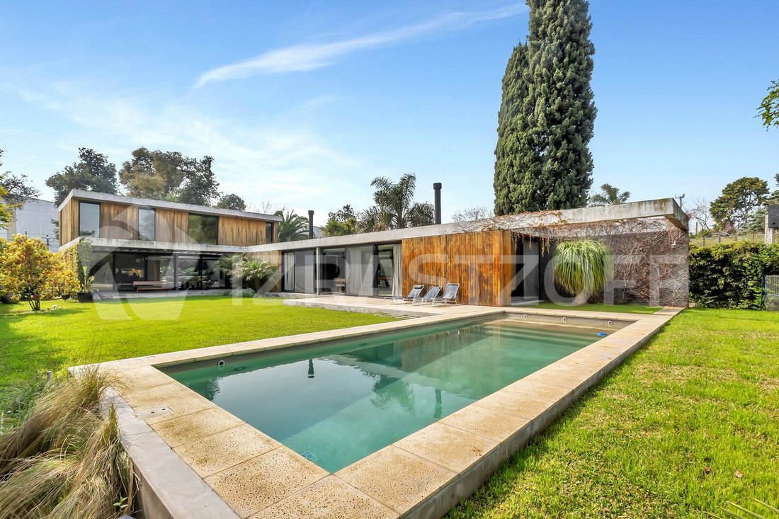 House in Ingeniero Pablo Nogués, Buenos Aires Province, Argentina 1 - 19019801