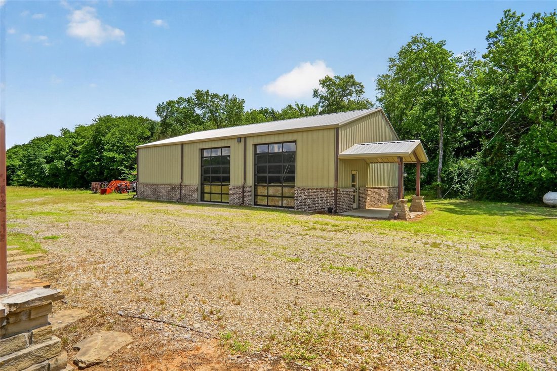 House in Sumner, Texas, United States 2 - 19019813