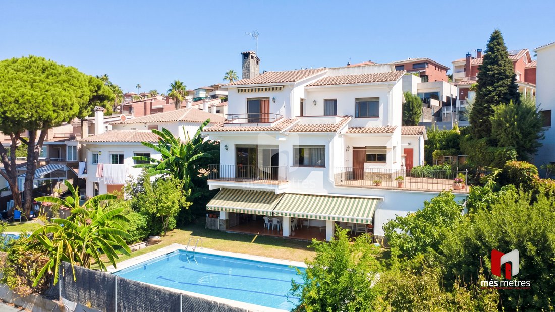 Haus in Teià, Katalonien, Spanien 1 - 18729541