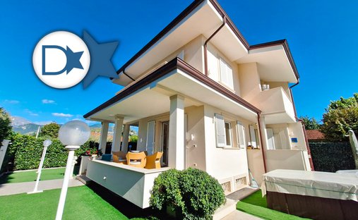 Villa in Caranna-Vaiana, Forte dei Marmi, Tuscany 1