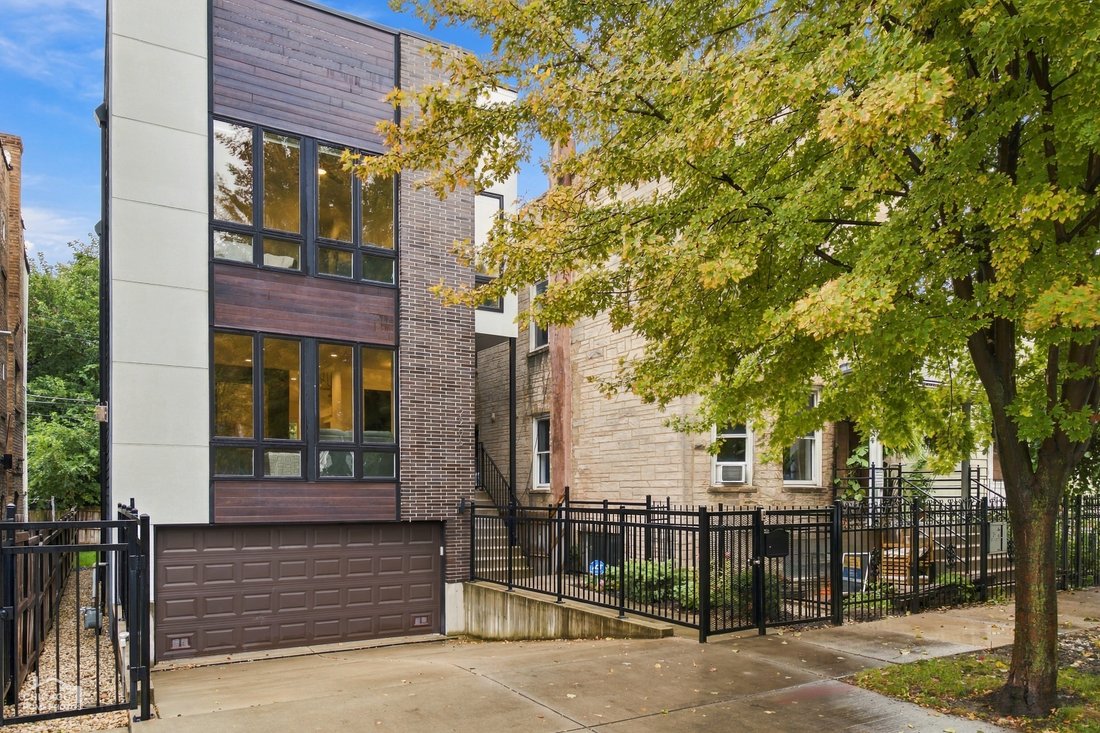 House in Chicago, Illinois, United States 1 - 19019971