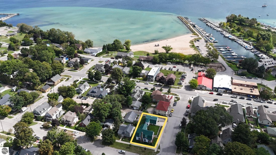 House in Suttons Bay, Michigan, United States 1 - 19020087
