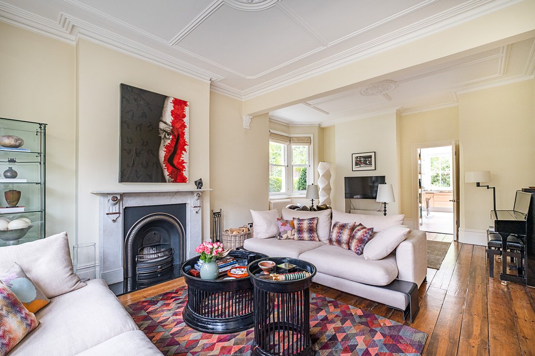 House in Kingston Upon Thames, Royal Borough of Kingston upon Thames, England 3 - 19020155