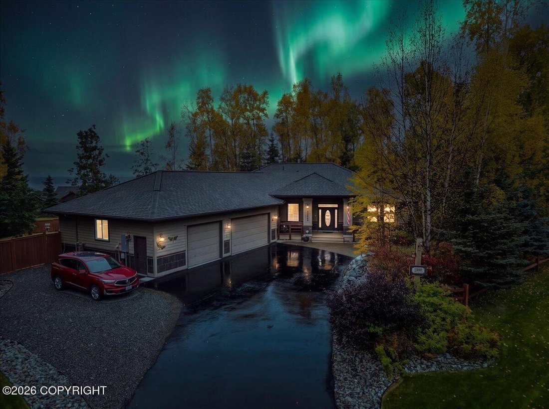 House in Anchorage, Alaska, United States 4 - 19020121