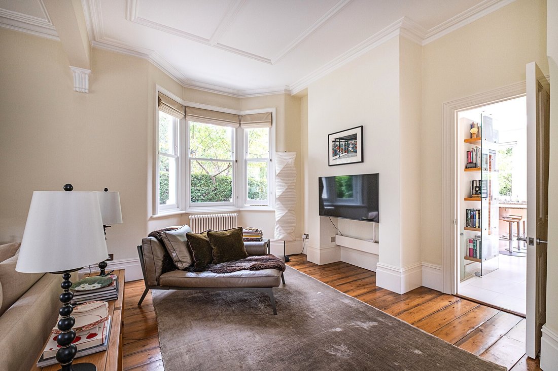 House in Kingston Upon Thames, Royal Borough of Kingston upon Thames, England 5 - 19020155