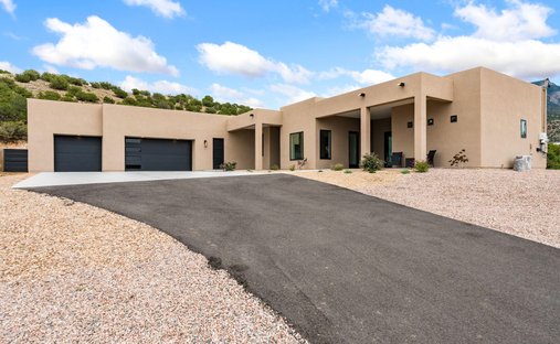 House in Placitas, New Mexico, United States 1