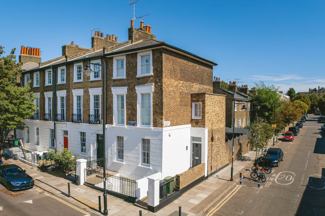 House in Barnsbury, Islington, England 1 - 19020241
