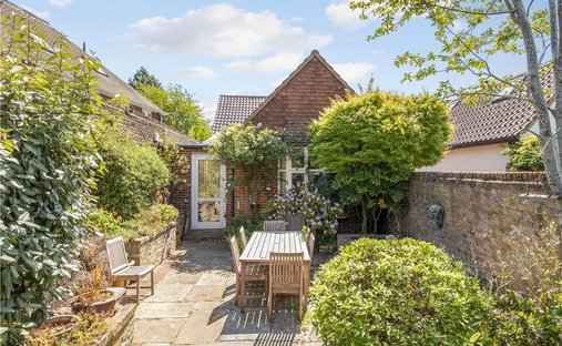 Bungalow in Wimbledon, Merton, England 1