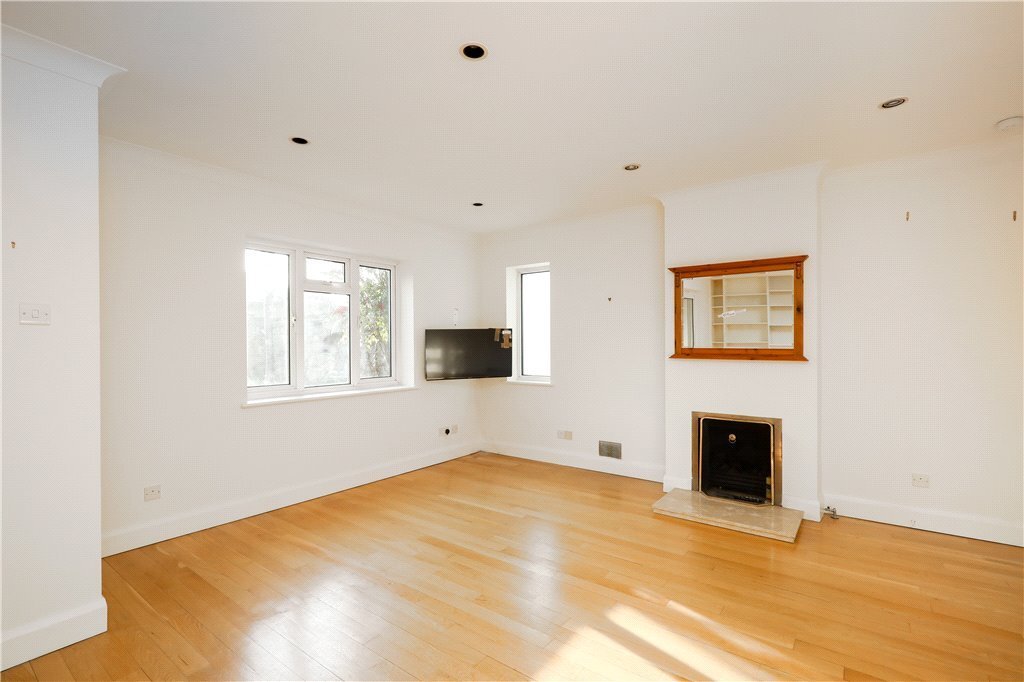 Bungalow in Wimbledon, Merton, England 4 - 19020093