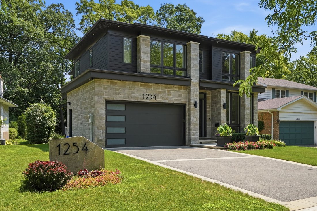 House in Mississauga, Ontario, Canada 2 - 19020040