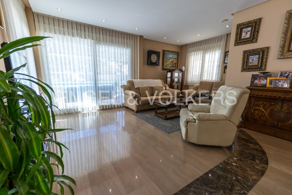 Villa in Alicante, Valencian Community, Spain 3 - 19028627