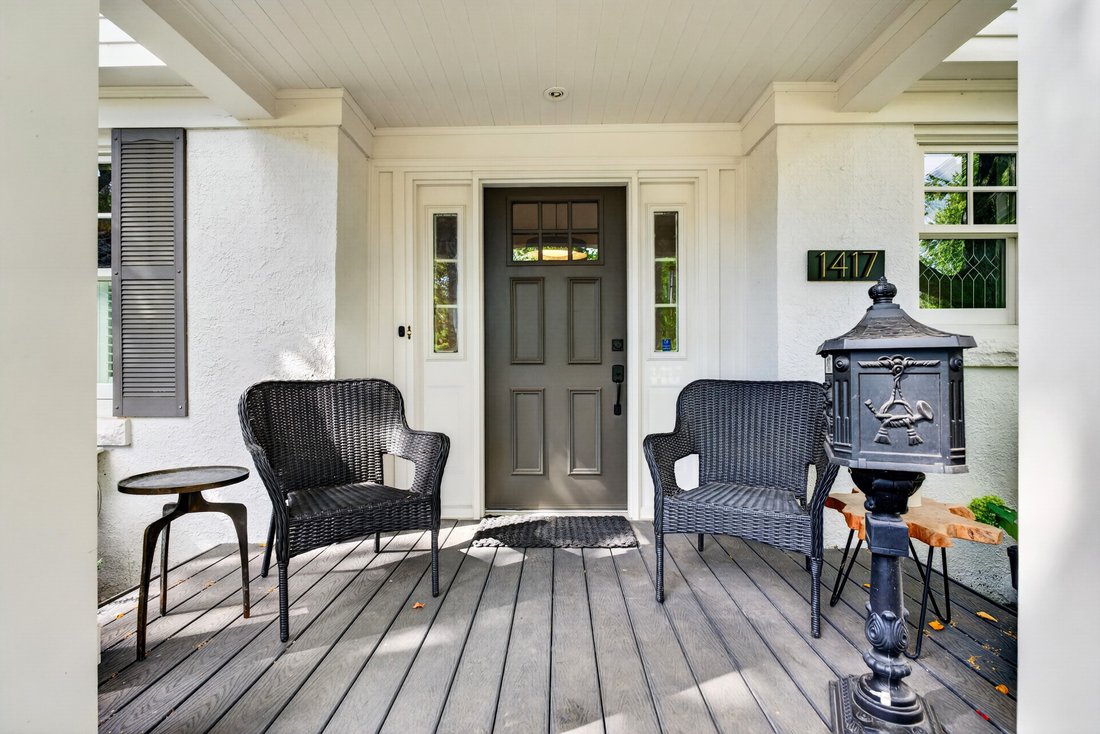 House in Burlington, Ontario, Canada 4 - 19022324