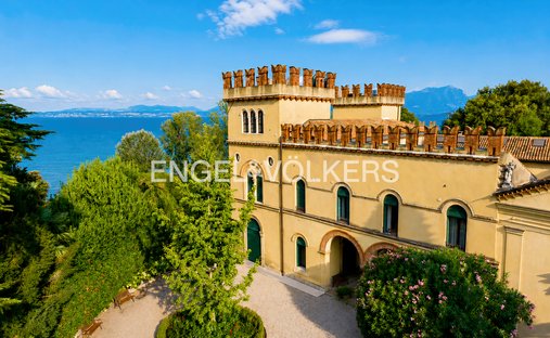 Apartment in Lazise, Veneto, Italy 1