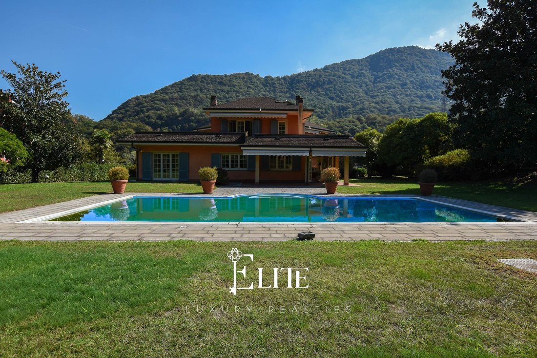 Villa in Gravellona Toce, Piedmont, Italy 2 - 19028607