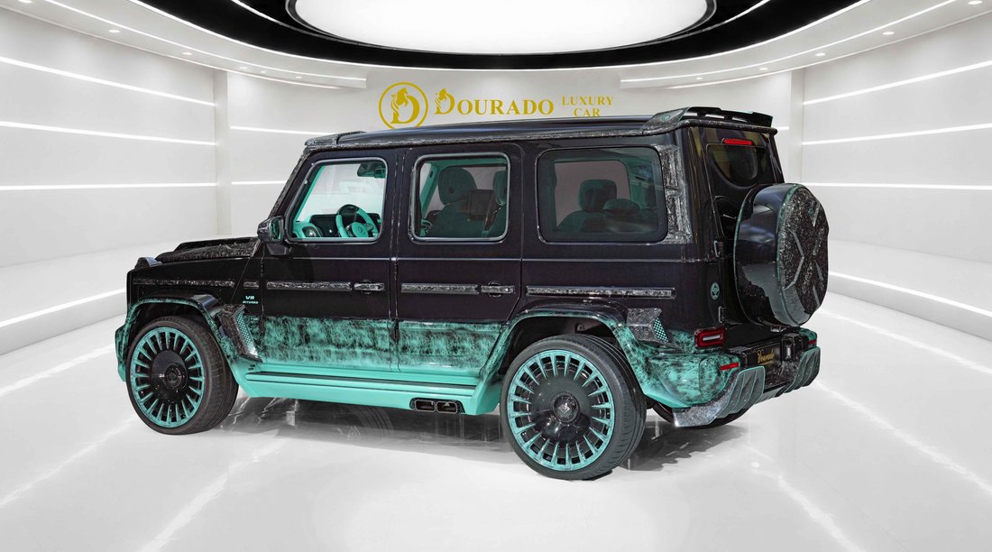 Suv in Dubai, United Arab Emirates 4 - 18990746