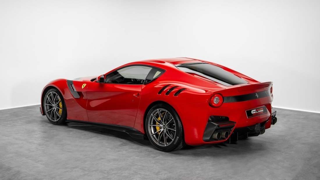 Coupe in Dubai, United Arab Emirates 2 - 19027223