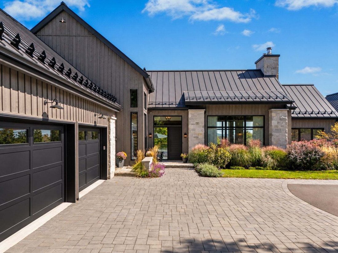 House in Saint-Sauveur, Quebec, Canada 4 - 19025206