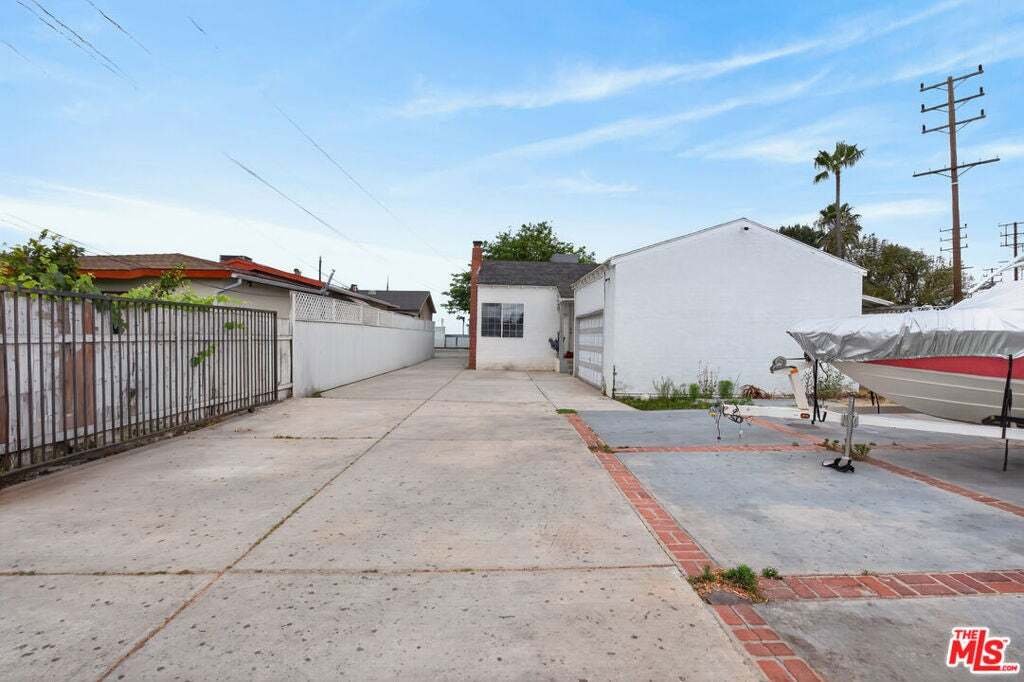 House in Los Angeles, California, United States 2 - 19020488