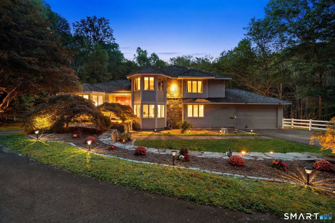 House in Woodbury, Connecticut, United States 5 - 19035082