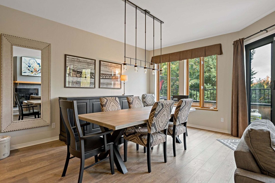 Condo in Mont-Tremblant, Quebec, Canada 3 - 19027897